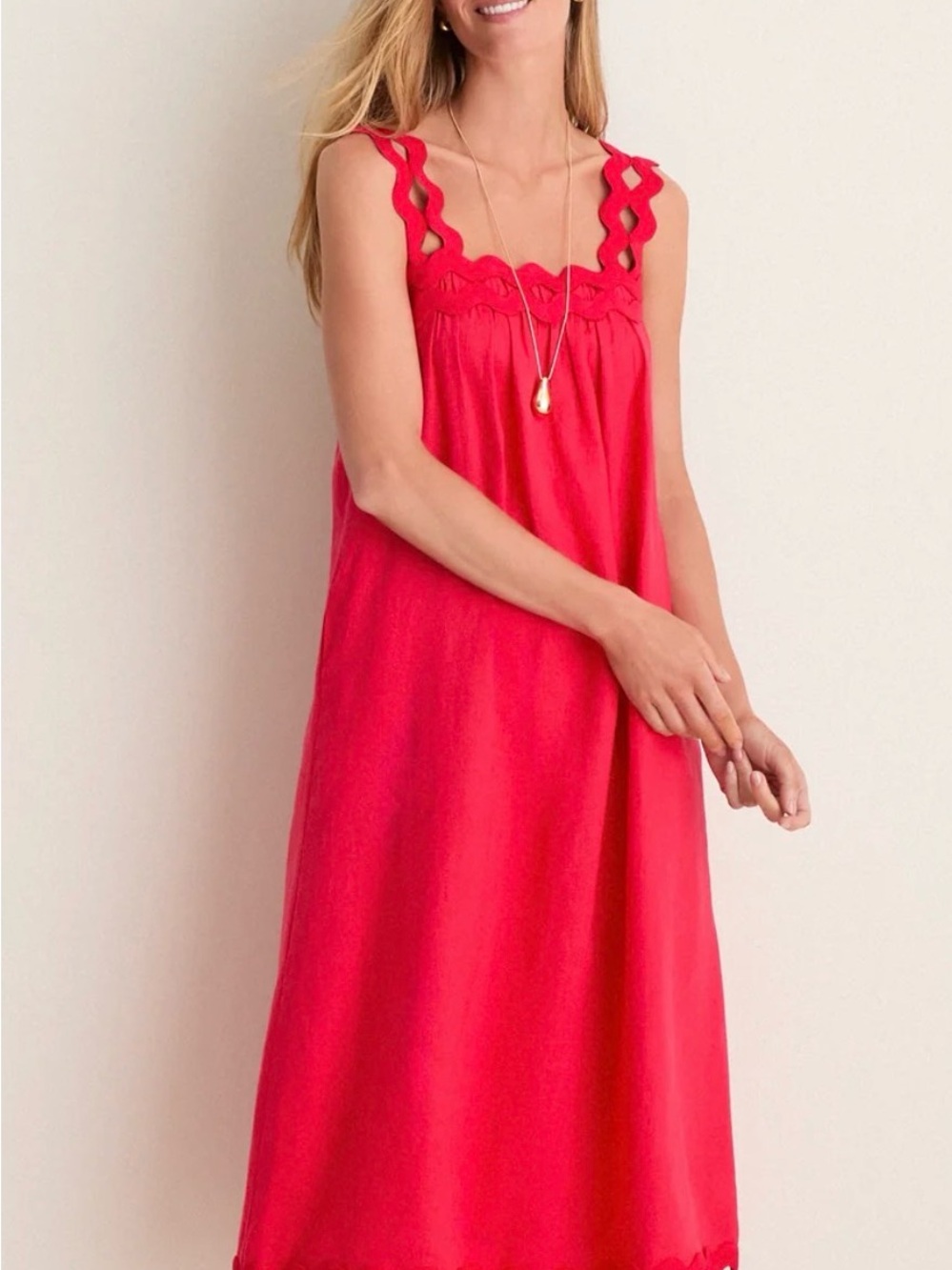 sold out on website Tuckernuck Med. Bright Red Scallop-Trim Sleeveless Chemise